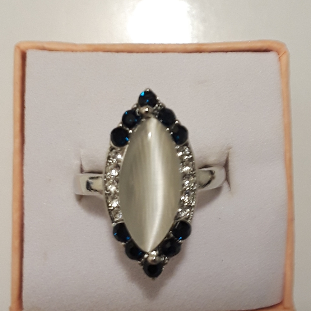 Birthstone is sapphire ring size 7, 925 Silver
